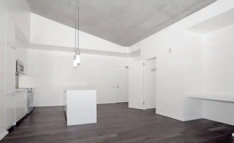 Rental by Apartment Wolf | Avid Living 713 | 701 Richmond Ave | apartmentwolf.com