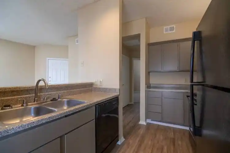 Rental by Apartment Wolf | Common Street Lofts | Common St | apartmentwolf.com