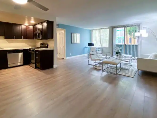 Rental by Apartment Wolf | Farmers Branch Lofts | Mercer Pkwy | apartmentwolf.com