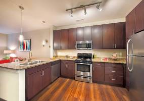Rental by Apartment Wolf | South Dallas Flats | Forth Worth Ave | apartmentwolf.com
