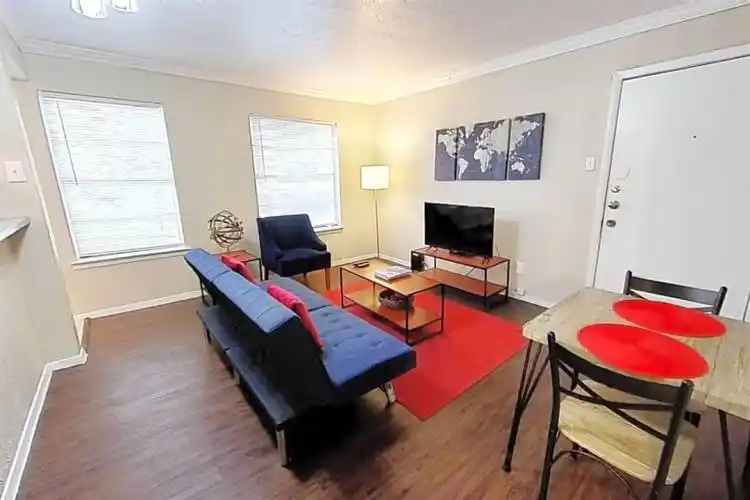 Rental by Apartment Wolf | Brown Street Apartments | Brown Street | apartmentwolf.com