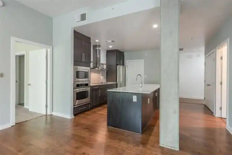 Rental by Apartment Wolf | North Houston Place | 2323 N Houston St | apartmentwolf.com