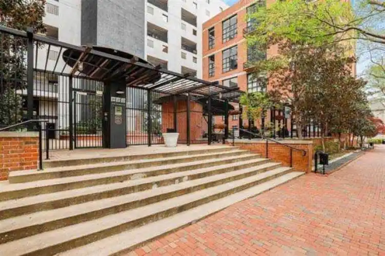 Rental by Apartment Wolf | 588 Lofts of Dallas | 3110 Thomas Ave | apartmentwolf.com