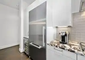 Rental by Apartment Wolf | Post Oak Condos | 1409 Post Oak Blvd | apartmentwolf.com