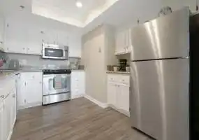 Rental by Apartment Wolf | Elan Spencer | 1600 S Mayhill RD | apartmentwolf.com