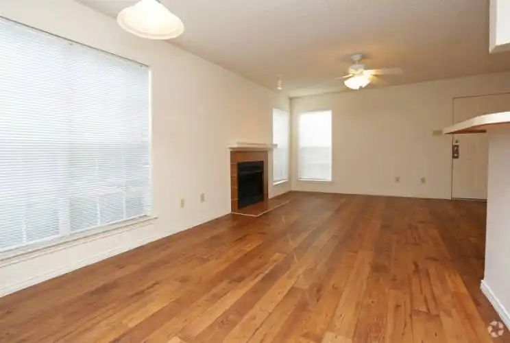 Rental by Apartment Wolf | Oak Way Lofts | 4931 Live Oak St | apartmentwolf.com