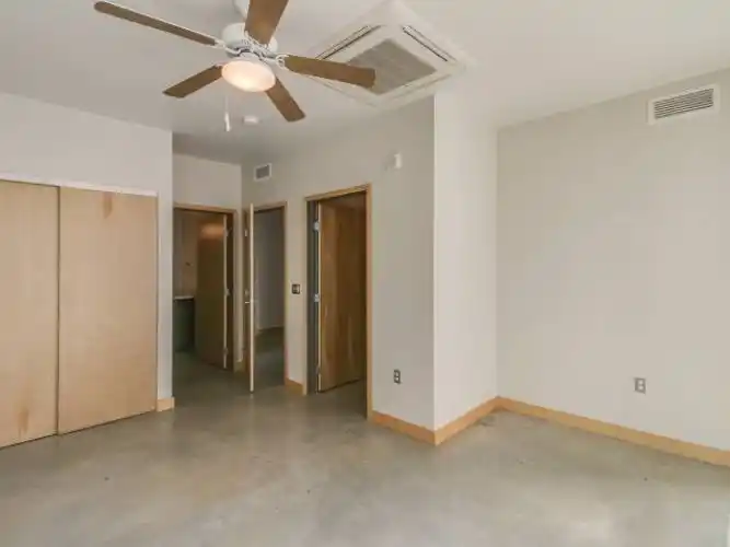 Rental by Apartment Wolf | Main 214 Lofts | 400 W Main St | apartmentwolf.com