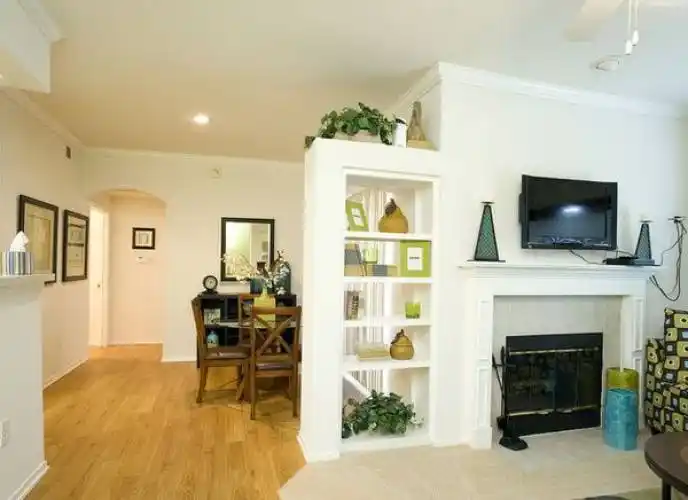 Rental by Apartment Wolf | Southtown Estates | 410 Probandt St | apartmentwolf.com