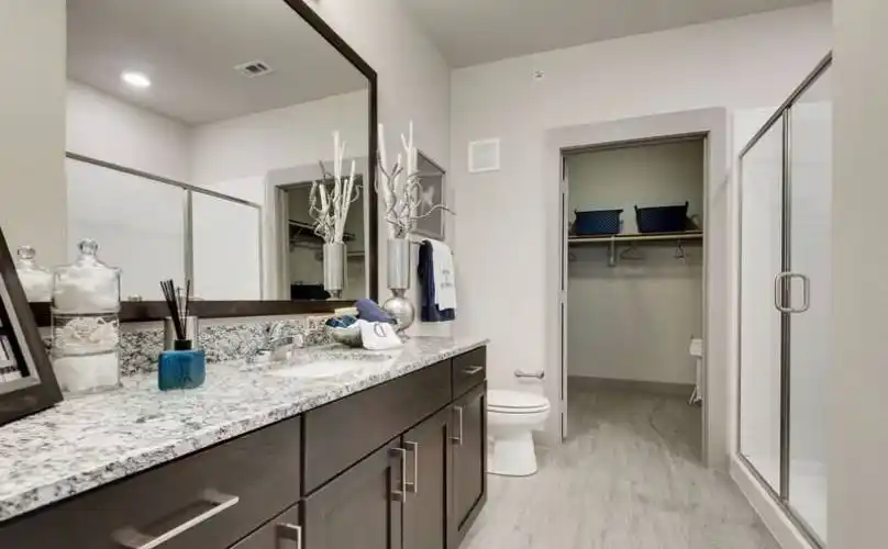 Rental by Apartment Wolf | Vista Flats | 110 S Laredo St | apartmentwolf.com