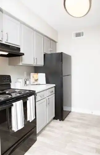 Rental by Apartment Wolf | Tinsel Lofts | 4707 Alpha Rd | apartmentwolf.com