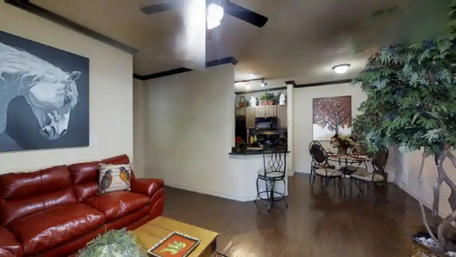 Rental by Apartment Wolf | Settlers Apartments | 200 W John Carpenter Fwy | apartmentwolf.com