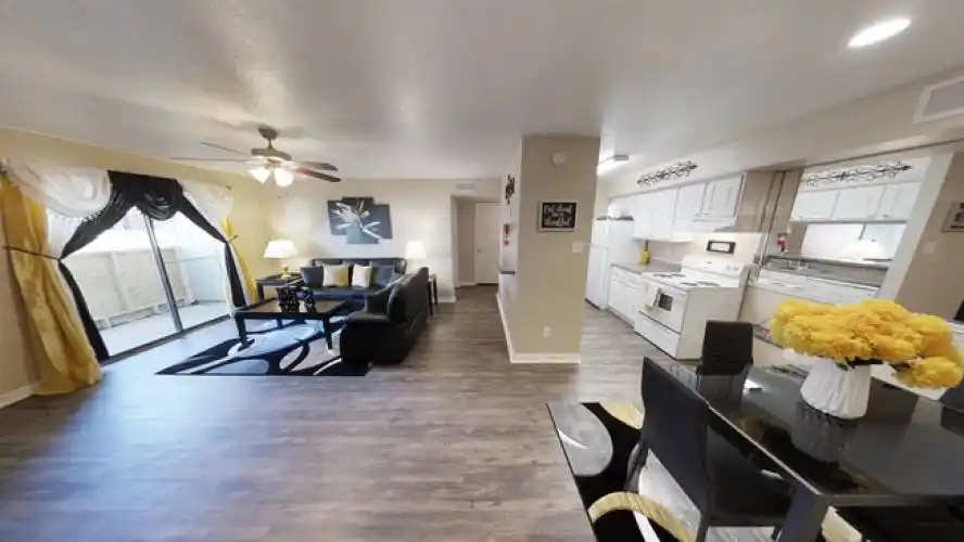 Rental by Apartment Wolf | Farmers Branch Villas Uptown | 12099 Luna Rd | apartmentwolf.com