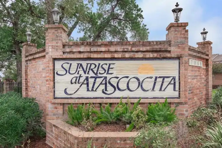 Rental by Apartment Wolf | Sunrise at Atascocita | 7850 Fm 1960 Rd E, Humble, TX 77346 | apartmentwolf.com