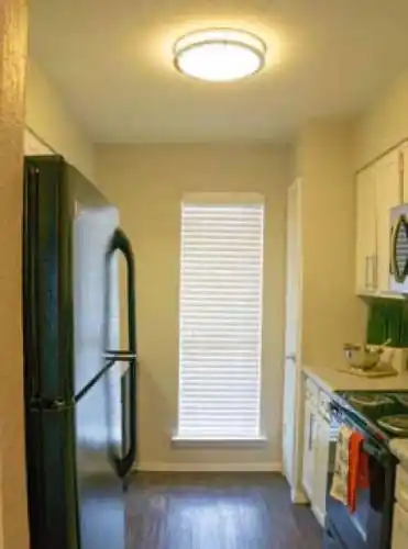 Rental by Apartment Wolf | Loop South Condo Villas | 2425 W Loop S | apartmentwolf.com