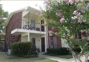 Rental by Apartment Wolf | Dove Hollow | 540 E Bethany Dr, Allen, TX 75002 | apartmentwolf.com