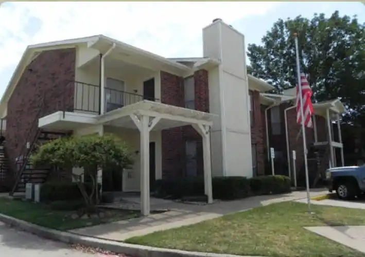 Rental by Apartment Wolf | Dove Hollow | 540 E Bethany Dr, Allen, TX 75002 | apartmentwolf.com