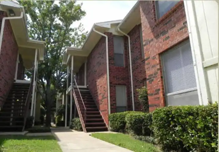 Rental by Apartment Wolf | Dove Hollow | 540 E Bethany Dr, Allen, TX 75002 | apartmentwolf.com