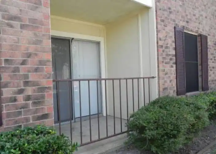 Rental by Apartment Wolf | Dove Hollow | 540 E Bethany Dr, Allen, TX 75002 | apartmentwolf.com