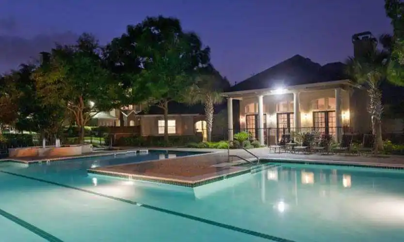 Rental by Apartment Wolf | Alon at Castle Hills | 1835 Lockhill Selma Rd, San Antonio, TX 78213 | apartmentwolf.com