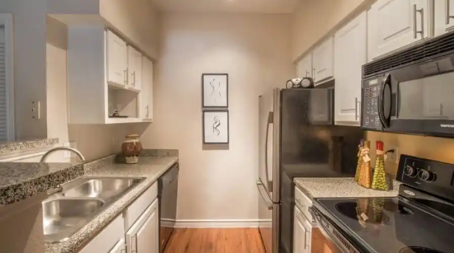 Rental by Apartment Wolf | Churchill on the Park | 7601 Churchill Way, Dallas, TX 75251 | apartmentwolf.com