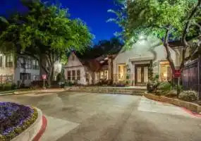 Rental by Apartment Wolf | The Everly | 9350 Skillman St, Dallas, TX 75243 | apartmentwolf.com