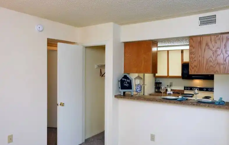 Rental by Apartment Wolf | Courtyards at Campbell | 16500 Lauder Ln, Dallas, TX 75248 | apartmentwolf.com