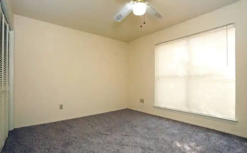 Rental by Apartment Wolf | Courtyards at Campbell | 16500 Lauder Ln, Dallas, TX 75248 | apartmentwolf.com