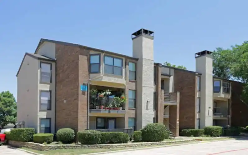 Rental by Apartment Wolf | The Glen At Highpoint | 9050 Markville Dr, Dallas, TX 75243 | apartmentwolf.com