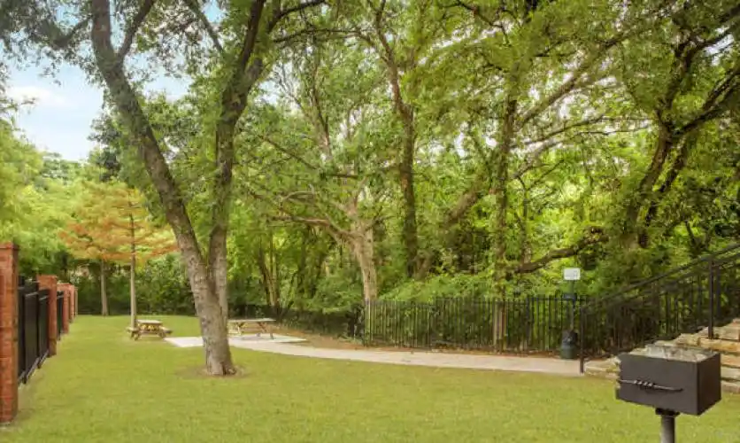 Rental by Apartment Wolf | Retreat at Spring Park | 2701 Lookout Dr, Garland, TX 75044 | apartmentwolf.com