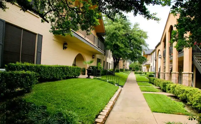 Rental by Apartment Wolf | The Fountains Apartments | 10004 Regal Park Ln, Dallas, TX 75230 | apartmentwolf.com