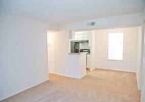Rental by Apartment Wolf | Oak Creek | 6111 Vance Jackson Rd, San Antonio, TX 78230 | apartmentwolf.com