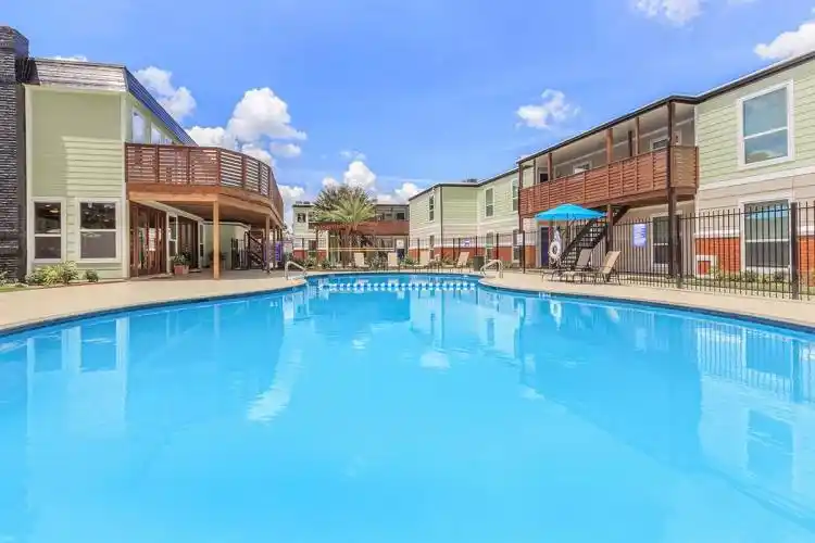 Rental by Apartment Wolf | Montabella at Oak Forest | 4000 W 34th St, Houston, TX 77092 | apartmentwolf.com