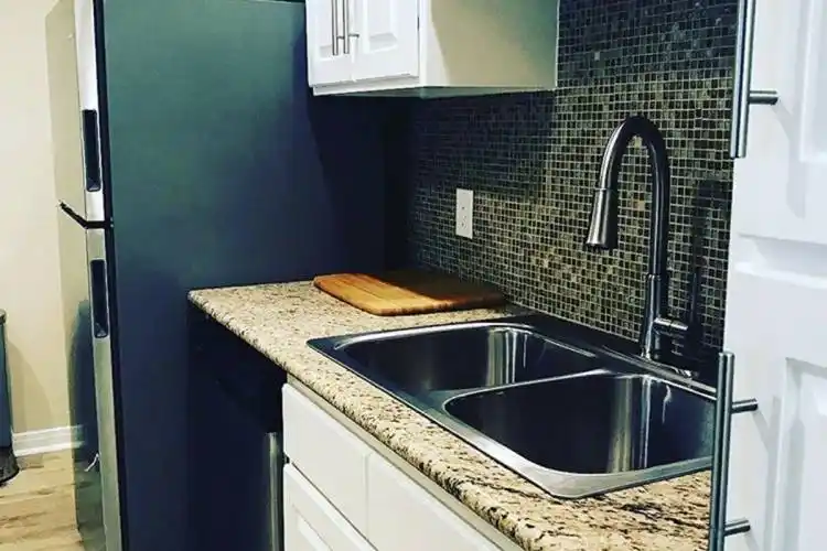 Rental by Apartment Wolf | Montabella at Oak Forest | 4000 W 34th St, Houston, TX 77092 | apartmentwolf.com