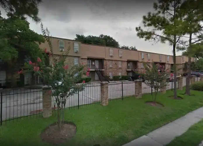 Rental by Apartment Wolf | Windsor Shepherd | 611 Shepherd Dr, Houston, TX 77007 | apartmentwolf.com