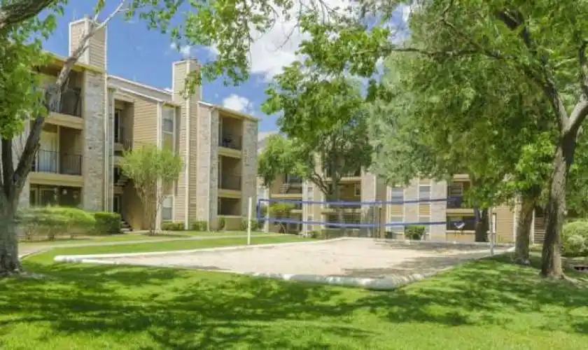 Rental by Apartment Wolf | The Hub at Chisholm Trail | 6401 Hulen Bend Blvd, Fort Worth, TX 76132 | apartmentwolf.com