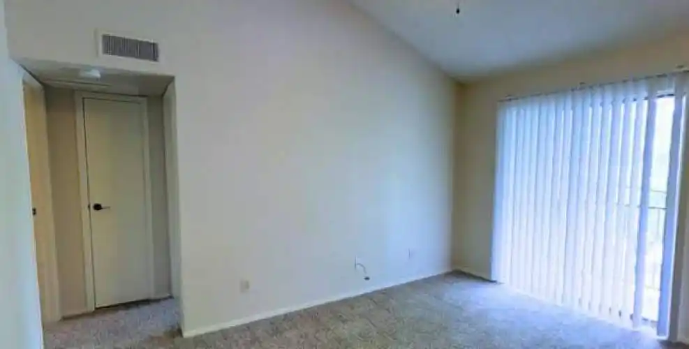 Rental by Apartment Wolf | The Hub at Chisholm Trail | 6401 Hulen Bend Blvd, Fort Worth, TX 76132 | apartmentwolf.com