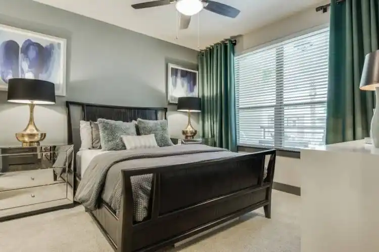 Rental by Apartment Wolf | Memorial West | 14900 Memorial Dr, Houston, TX 77079 | apartmentwolf.com