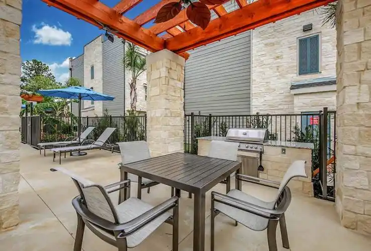 Rental by Apartment Wolf | SilverStream | 21077 Kingsland Blvd, Katy, TX 77450 | apartmentwolf.com