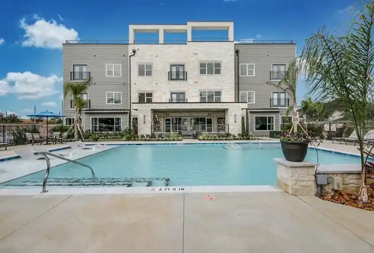 Rental by Apartment Wolf | SilverStream | 21077 Kingsland Blvd, Katy, TX 77450 | apartmentwolf.com