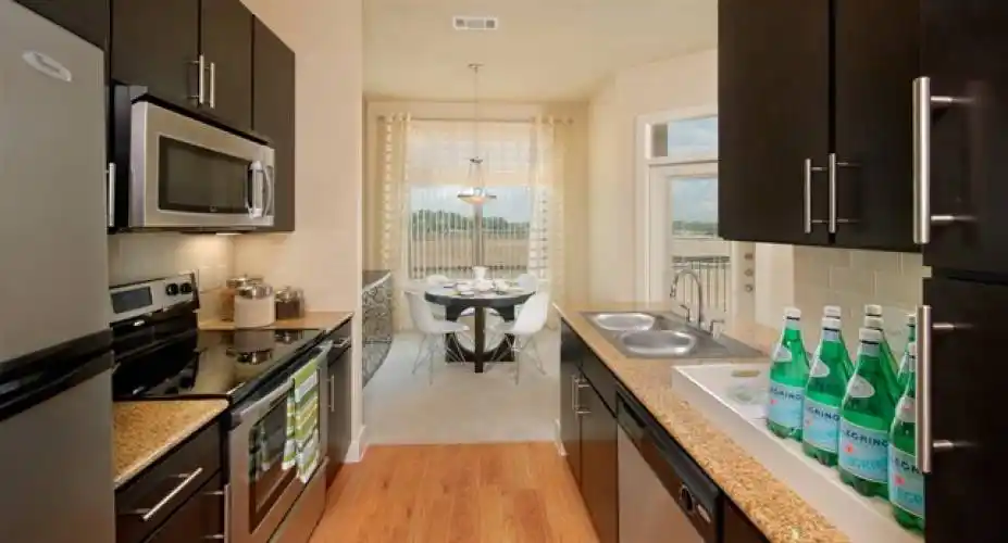 Rental by Apartment Wolf | Voyager at Space Center | 18101 Point Lookout Dr, Nassau Bay, TX 77058 | apartmentwolf.com