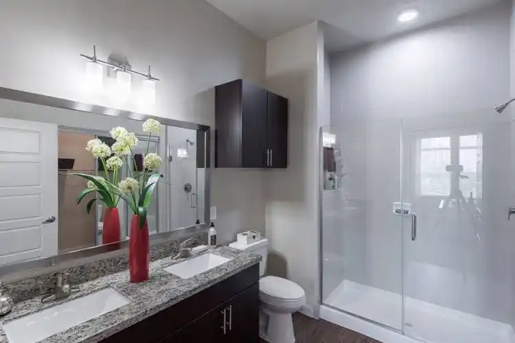 Rental by Apartment Wolf | High Point Uptown | 807 S Post Oak Ln, Houston, TX 77056 | apartmentwolf.com