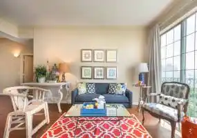 Rental by Apartment Wolf | SKYE of Turtle Creek | 2217 Ivan St, Dallas, TX 75201 | apartmentwolf.com