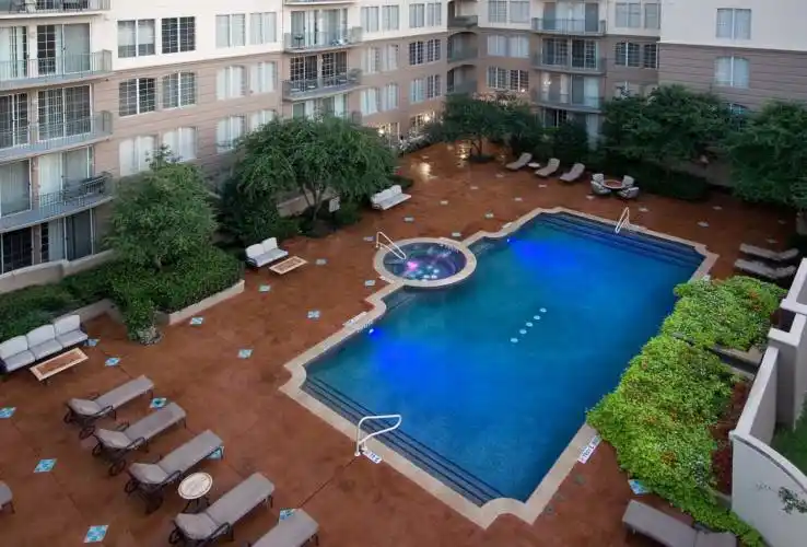 Rental by Apartment Wolf | SKYE of Turtle Creek | 2217 Ivan St, Dallas, TX 75201 | apartmentwolf.com