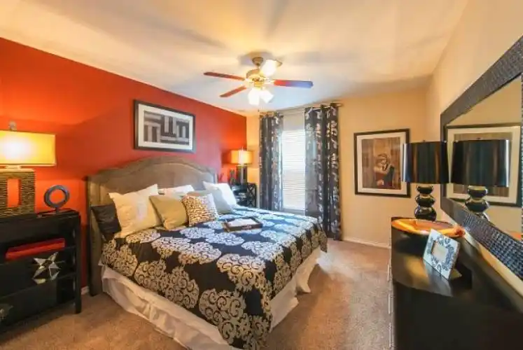 Rental by Apartment Wolf | Fitzhugh Urban Flats | 2707 N Fitzhugh Ave, Dallas, TX 75204 | apartmentwolf.com