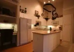 Rental by Apartment Wolf | La Valencia | 10106 Technology Blvd E, Dallas, TX 75220 | apartmentwolf.com