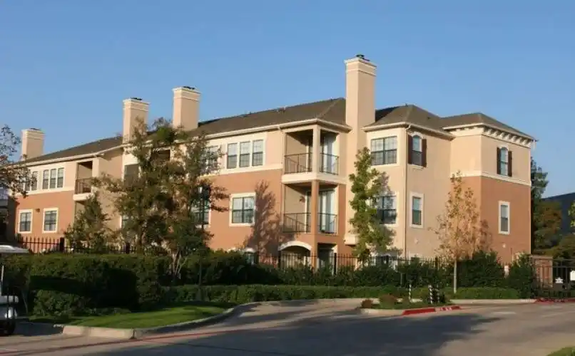 Rental by Apartment Wolf | La Valencia | 10106 Technology Blvd E, Dallas, TX 75220 | apartmentwolf.com