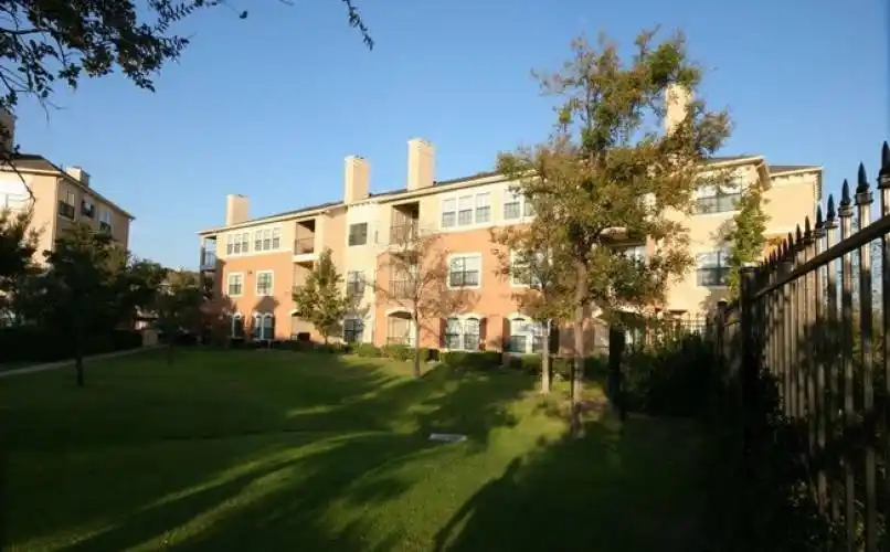 Rental by Apartment Wolf | La Valencia | 10106 Technology Blvd E, Dallas, TX 75220 | apartmentwolf.com