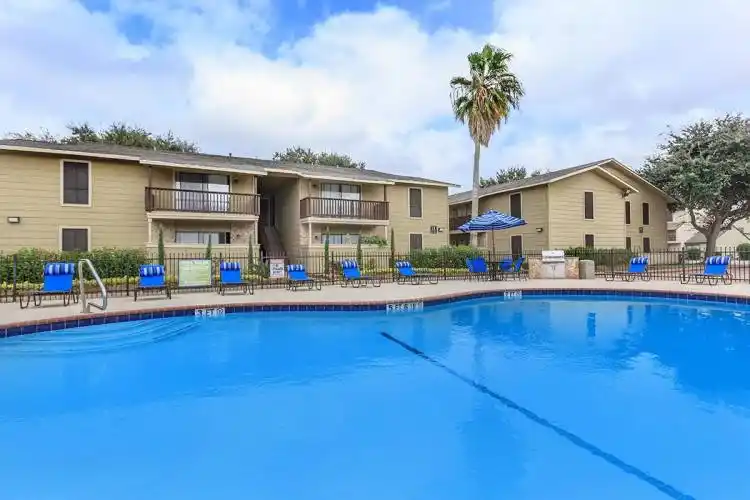 Rental by Apartment Wolf | Hunters Cove | 1901 Palm Village Blvd, Bay City, TX 77414 | apartmentwolf.com