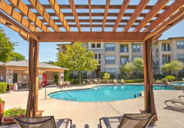 Rental by Apartment Wolf | Verandas at City View | 7301 Oakmont Blvd, Fort Worth, TX 76132 | apartmentwolf.com