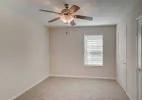 Rental by Apartment Wolf | Estates at Spring Branch | 9001 Kempwood Dr, Houston, TX 77080 | apartmentwolf.com